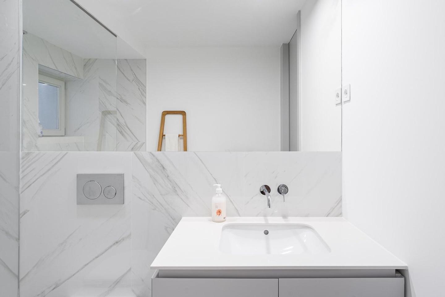 Appartamento Guestready - Downtown Refuge With Private Parking OOporto Esterno foto