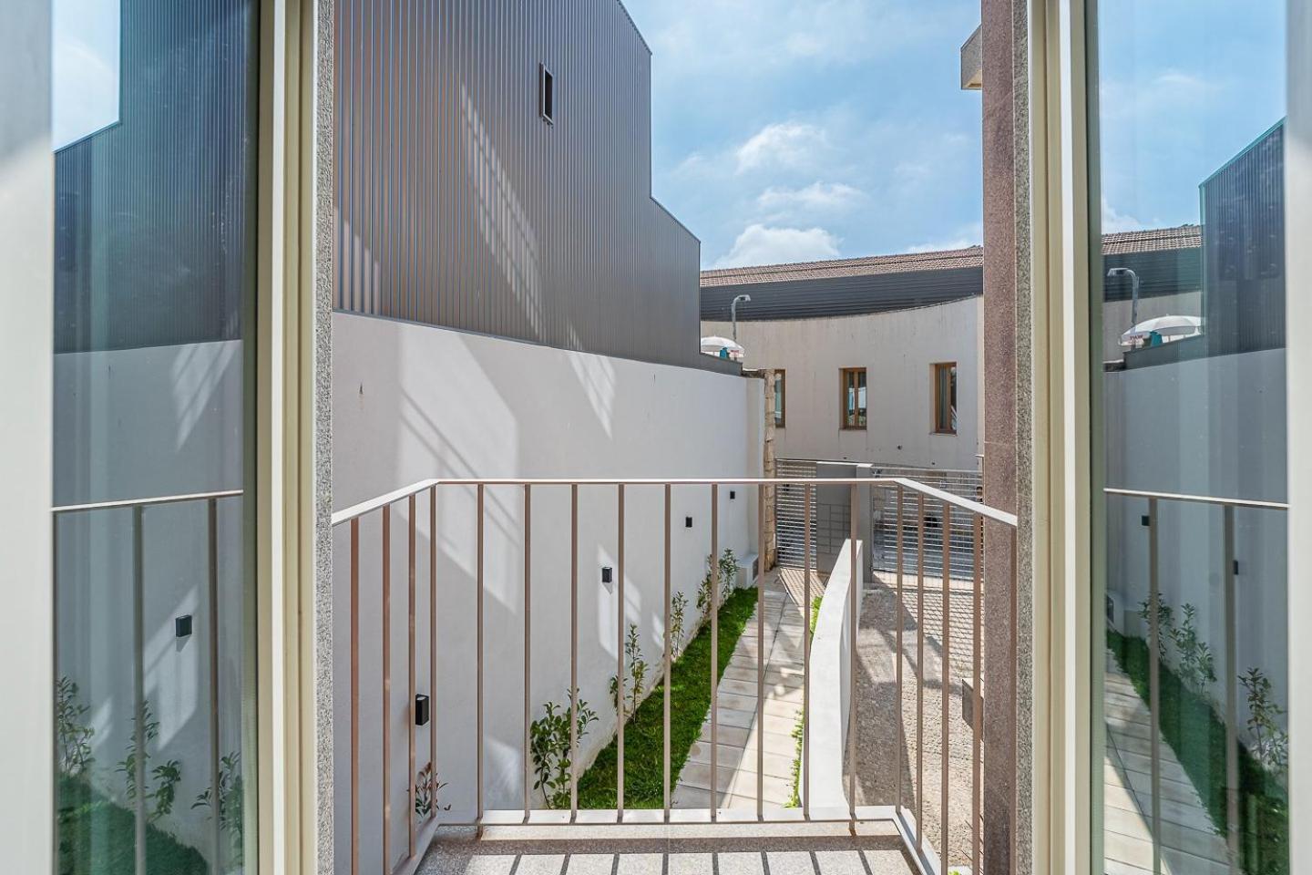 Appartamento Guestready - Downtown Refuge With Private Parking OOporto Esterno foto